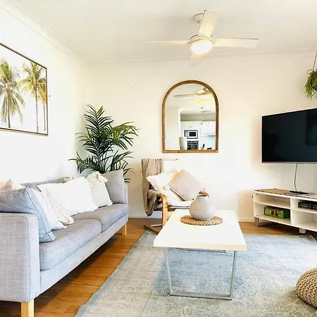 Ocean View Dreaming, Metres To The Beach! Gold Coast Exterior photo